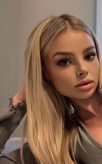 Шлюха Милана 37994 Шлюха Милана 37994